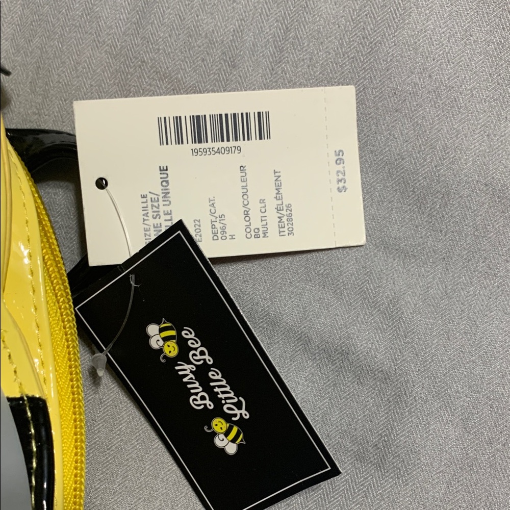 NWT - Gymboree Bee-Themed Kids Bag with Yellow and Black Stripes - Picture 2 of 4